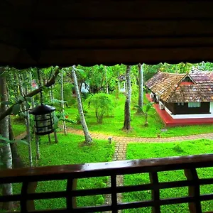 shanthitheeram-lakeside-heritage-resort.hotels-alappuzha.com/